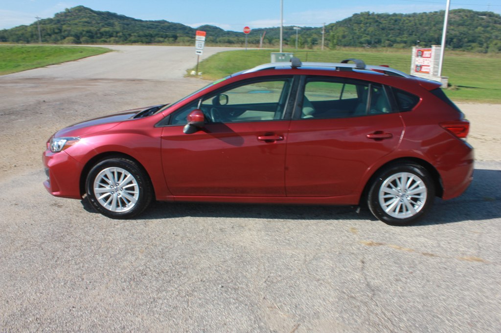 Photo 8 of this SUBARU IMPREZA