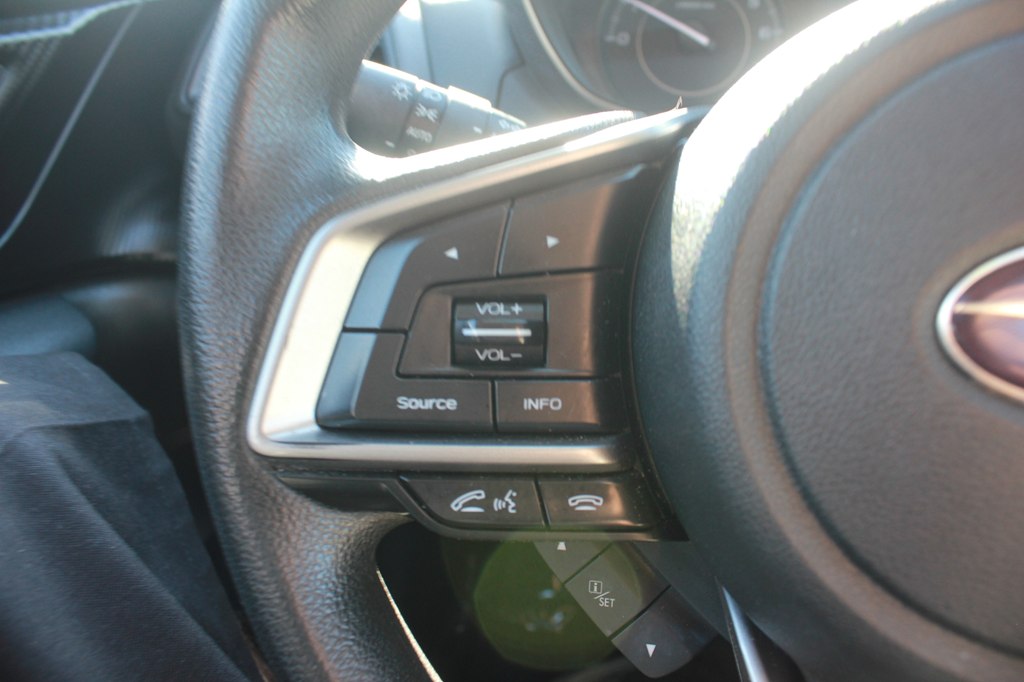 Photo 12 of this SUBARU IMPREZA