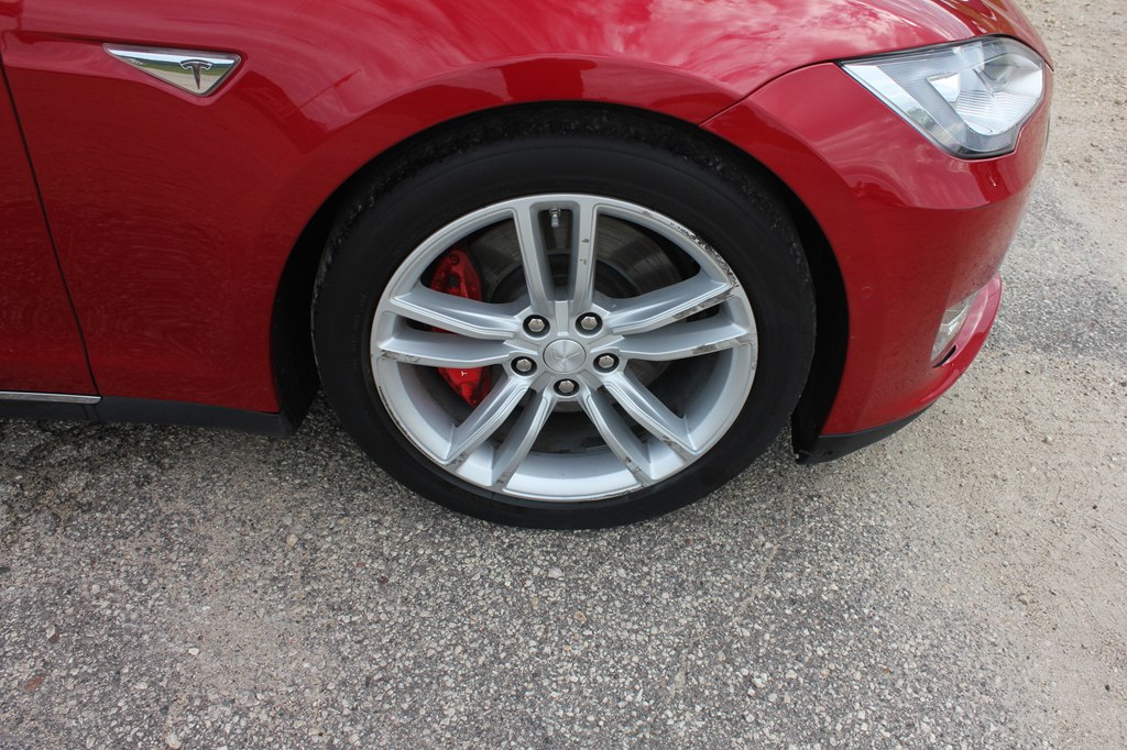 Photo 51 of this TESLA MODEL S