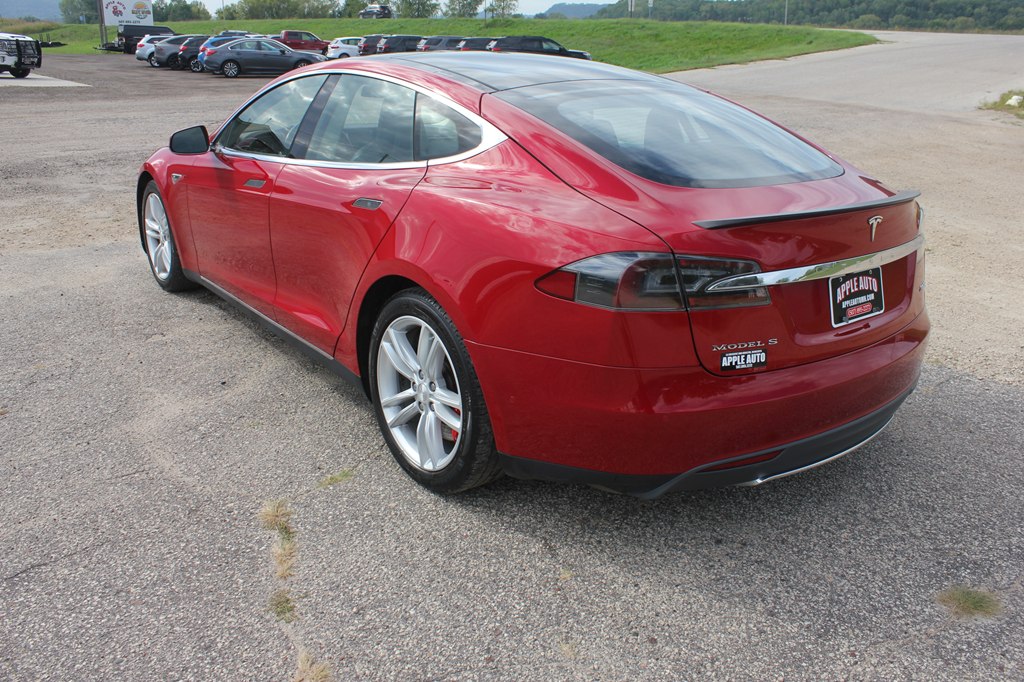 Photo 7 of this TESLA MODEL S