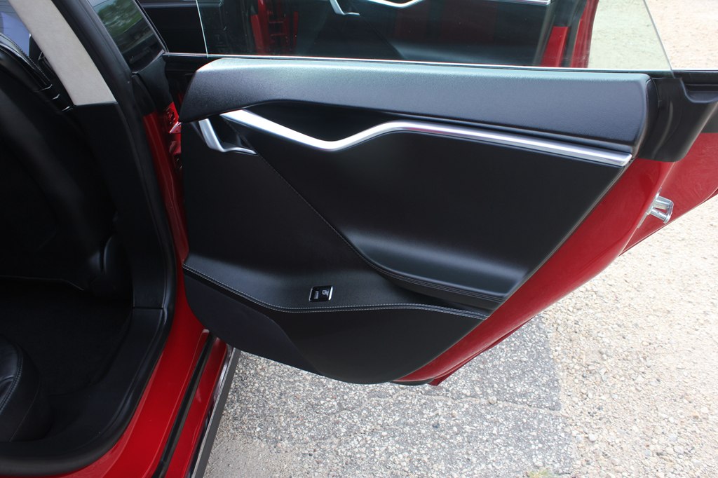Photo 35 of this TESLA MODEL S
