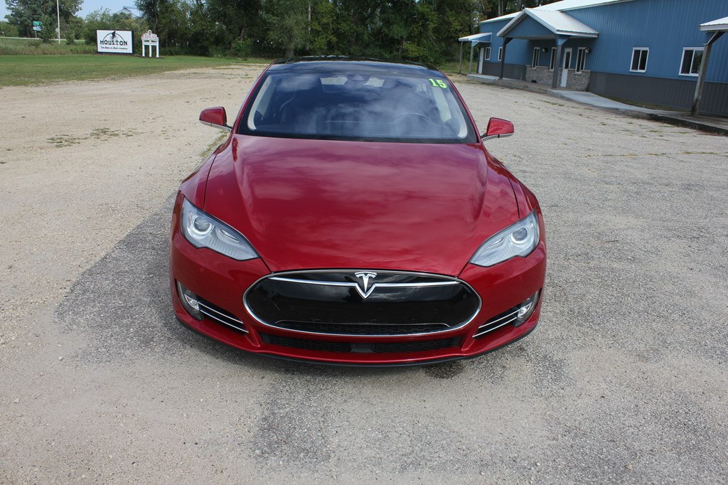 Photo 2 of this TESLA MODEL S