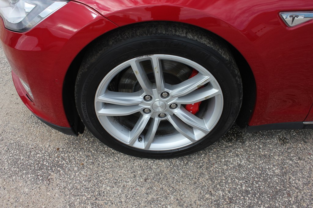 Photo 54 of this TESLA MODEL S