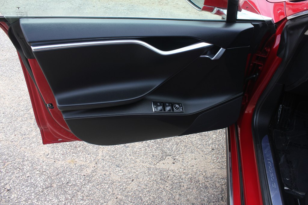 Photo 27 of this TESLA MODEL S