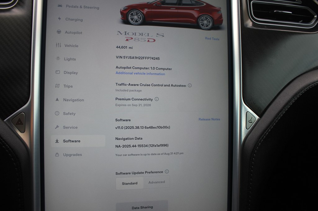 Photo 18 of this TESLA MODEL S
