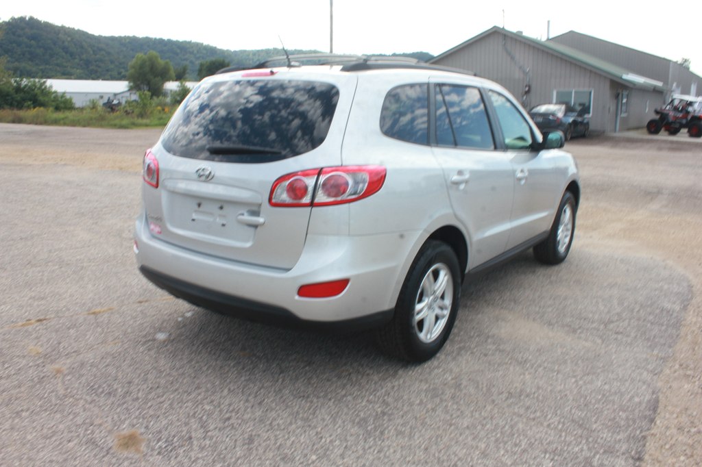 Photo 5 of this HYUNDAI SANTA FE