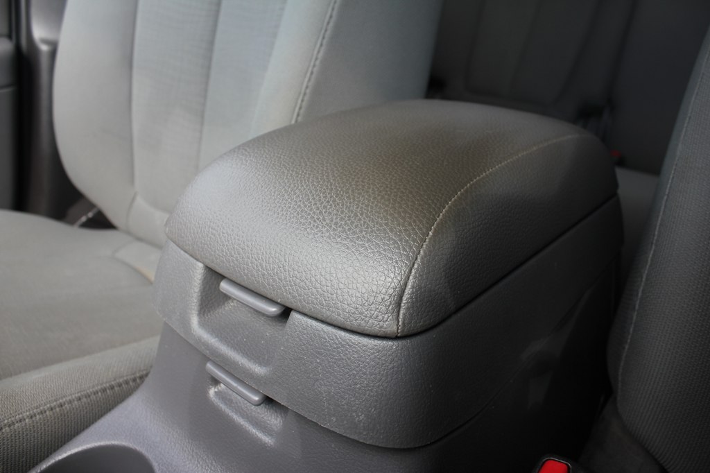 Photo 21 of this HYUNDAI SANTA FE