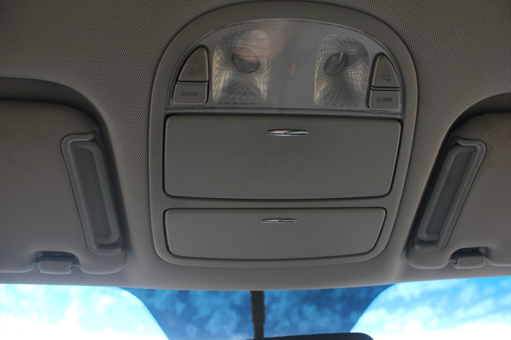 Photo 22 of this HYUNDAI SANTA FE