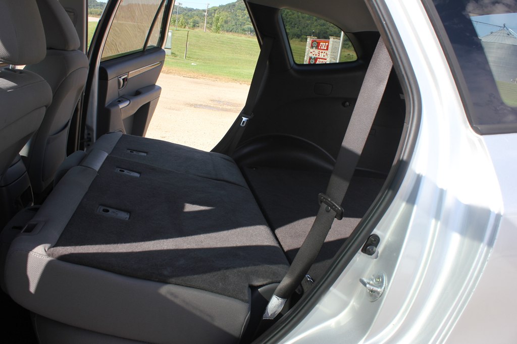 Photo 37 of this HYUNDAI SANTA FE