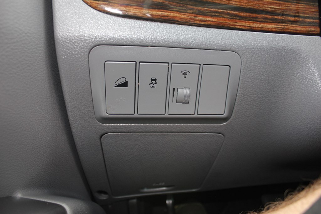Photo 16 of this HYUNDAI SANTA FE