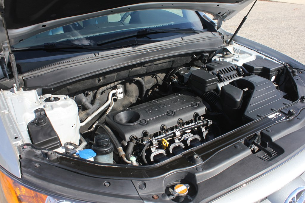 Photo 48 of this HYUNDAI SANTA FE