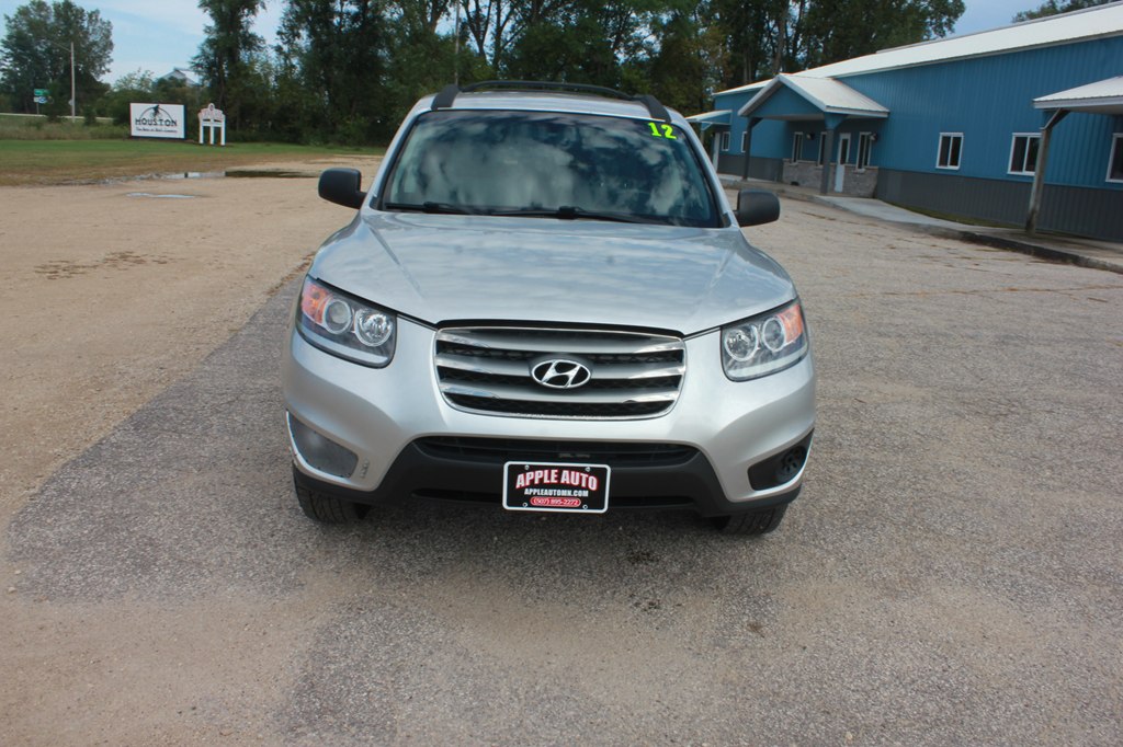 Photo 2 of this HYUNDAI SANTA FE