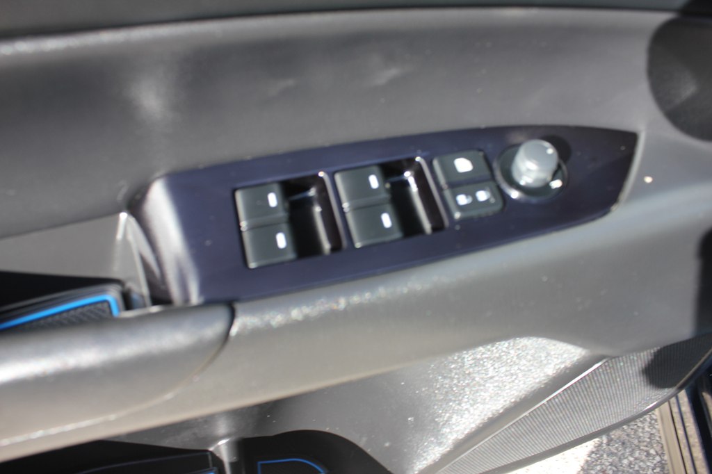 Photo 26 of this MAZDA CX-5