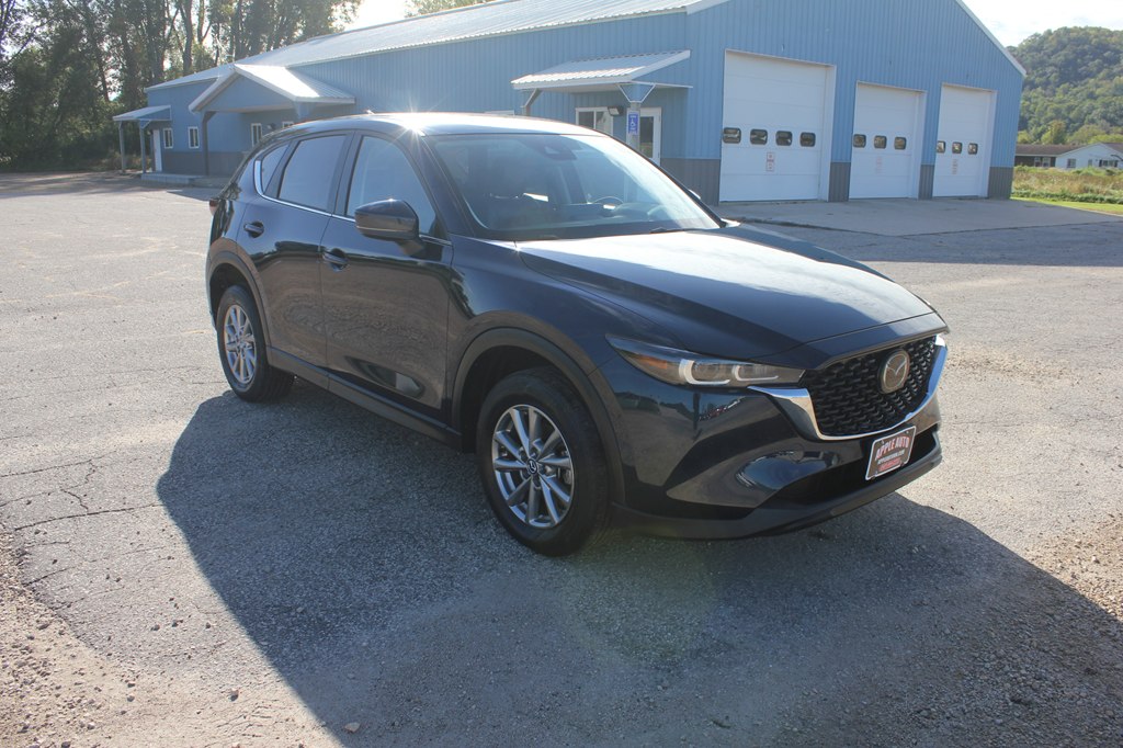 Photo 3 of this MAZDA CX-5