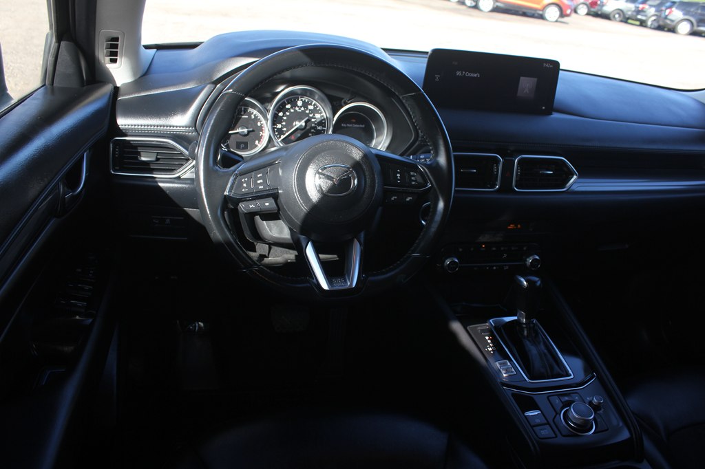 Photo 9 of this MAZDA CX-5