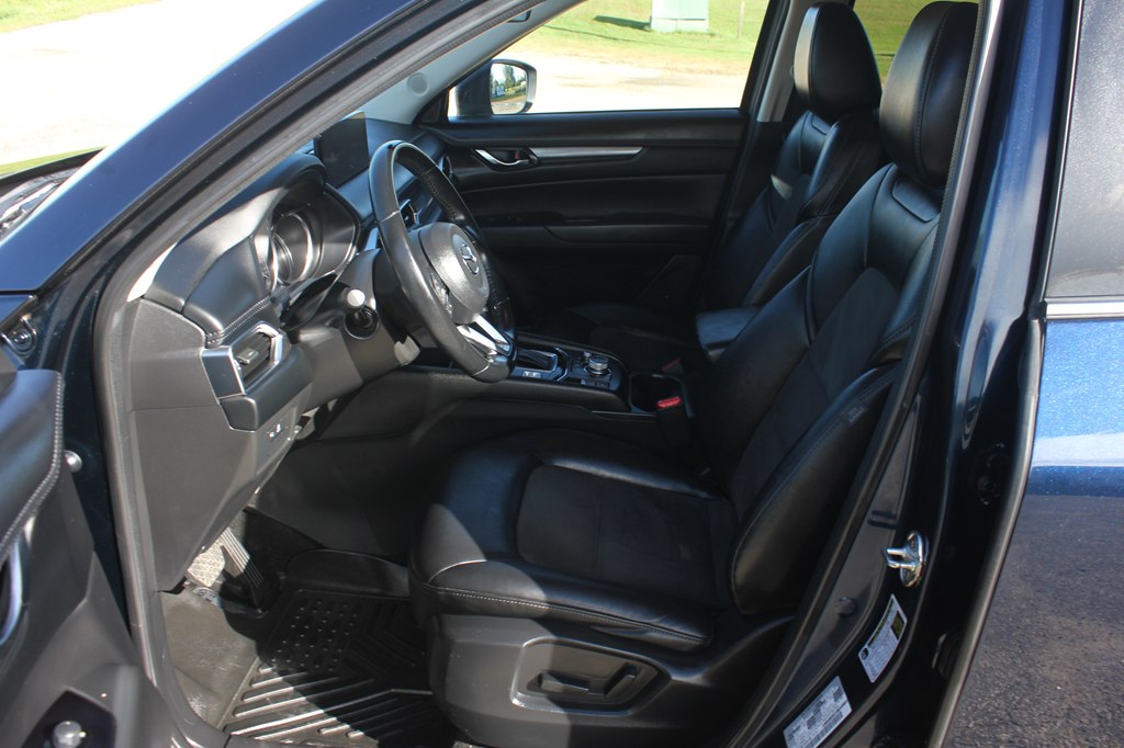 Photo 27 of this MAZDA CX-5
