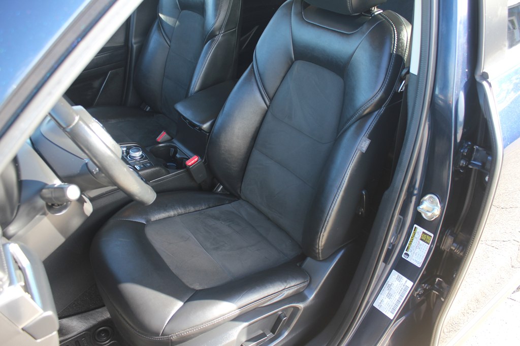 Photo 28 of this MAZDA CX-5
