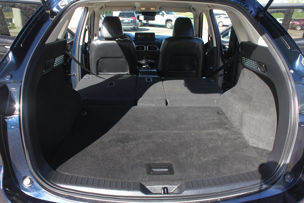Photo 38 of this MAZDA CX-5
