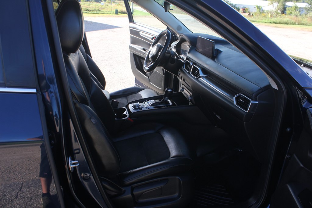 Photo 30 of this MAZDA CX-5