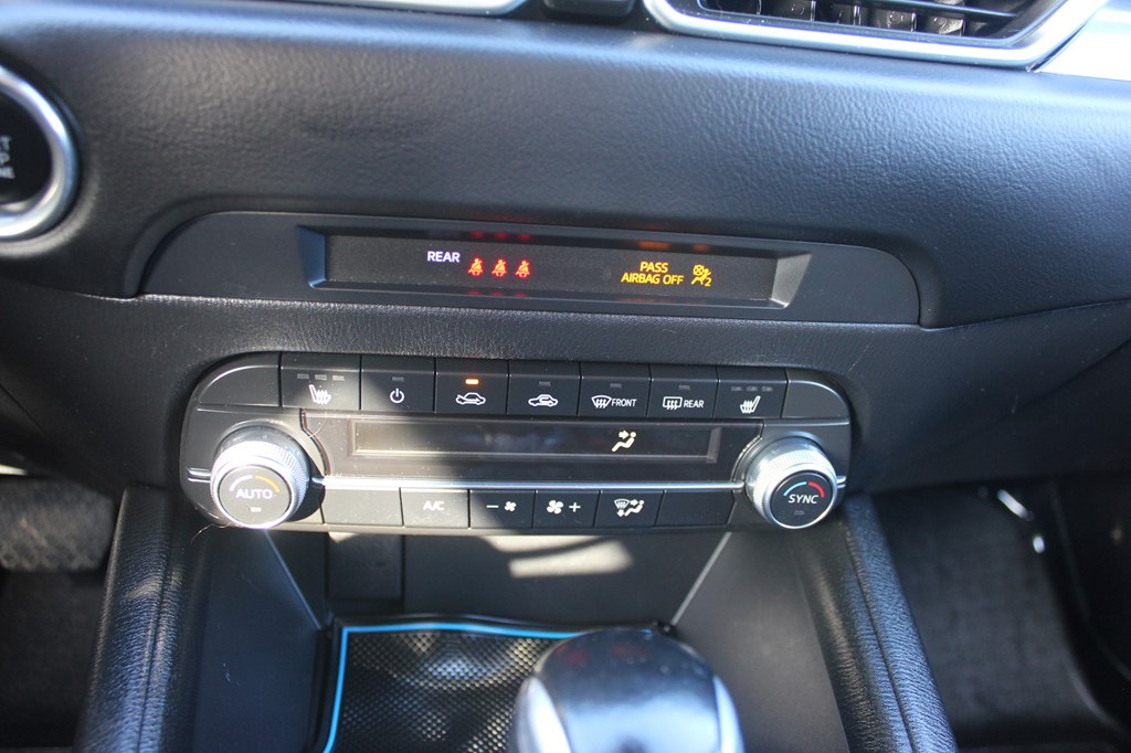 Photo 18 of this MAZDA CX-5