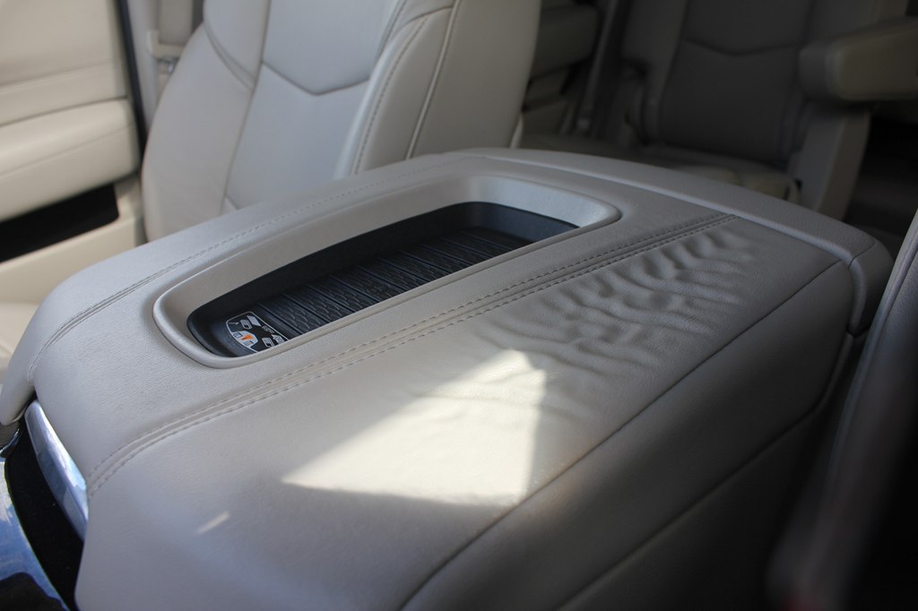Photo 22 of this CADILLAC ESCALADE