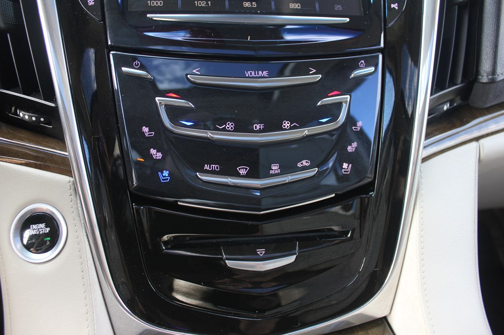 Photo 18 of this CADILLAC ESCALADE