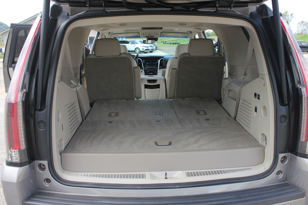 Photo 46 of this CADILLAC ESCALADE