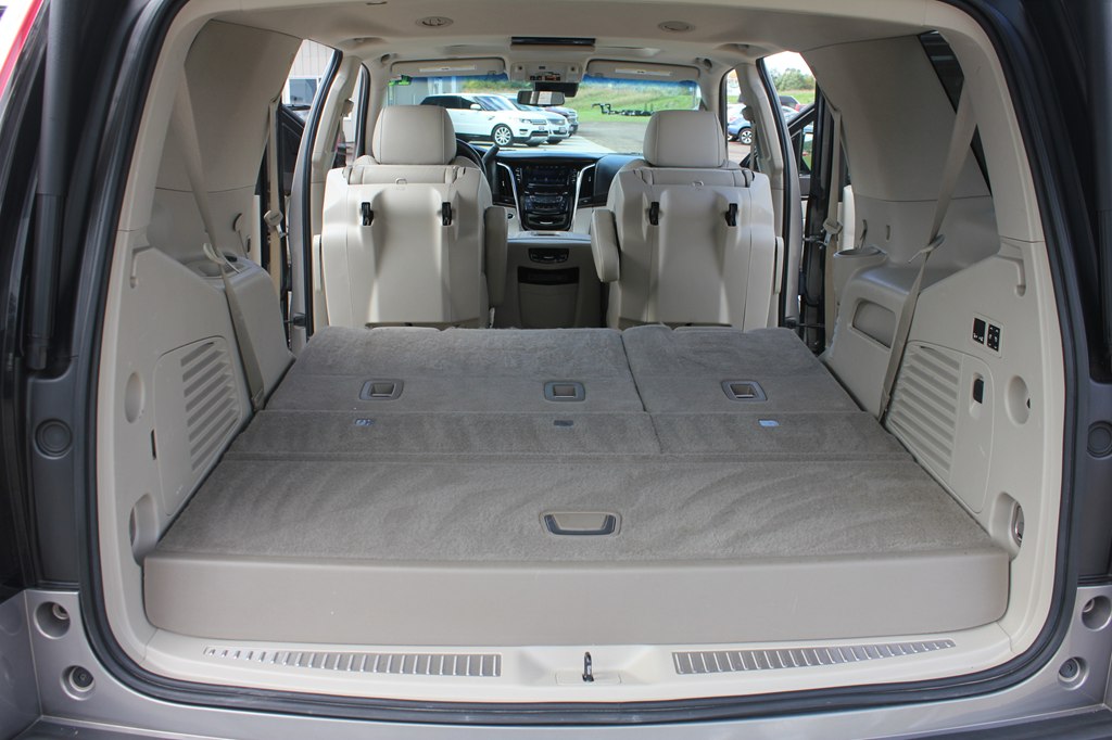 Photo 44 of this CADILLAC ESCALADE