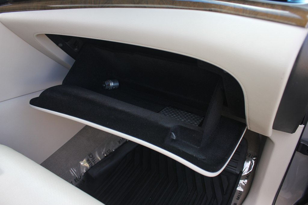 Photo 35 of this CADILLAC ESCALADE