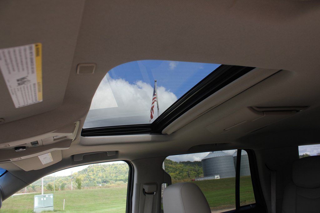Photo 27 of this CADILLAC ESCALADE