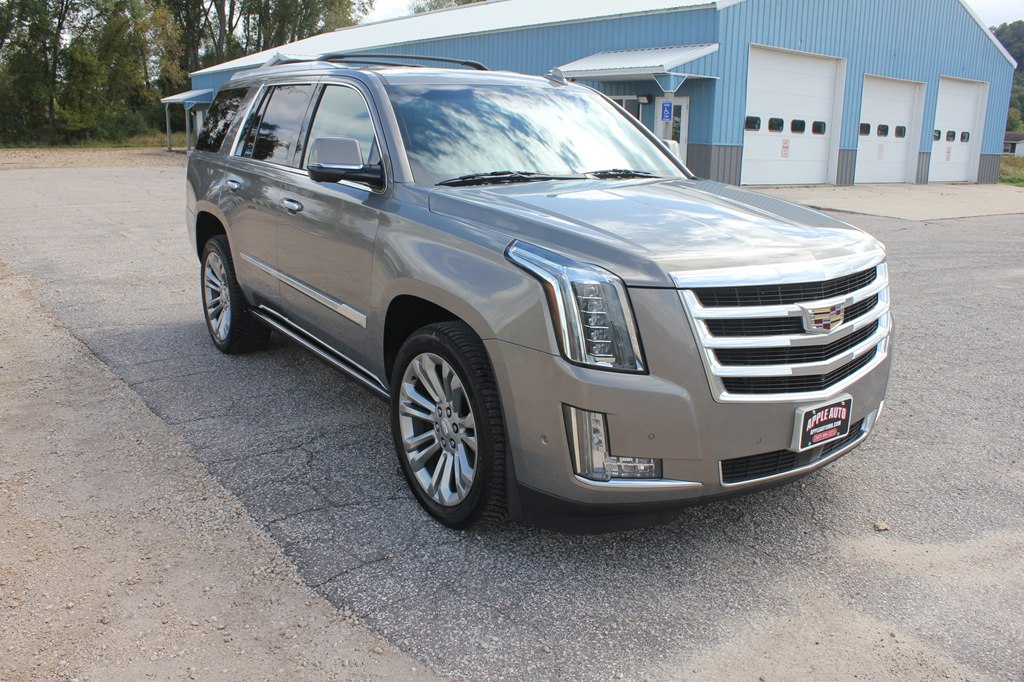 Photo 3 of this CADILLAC ESCALADE