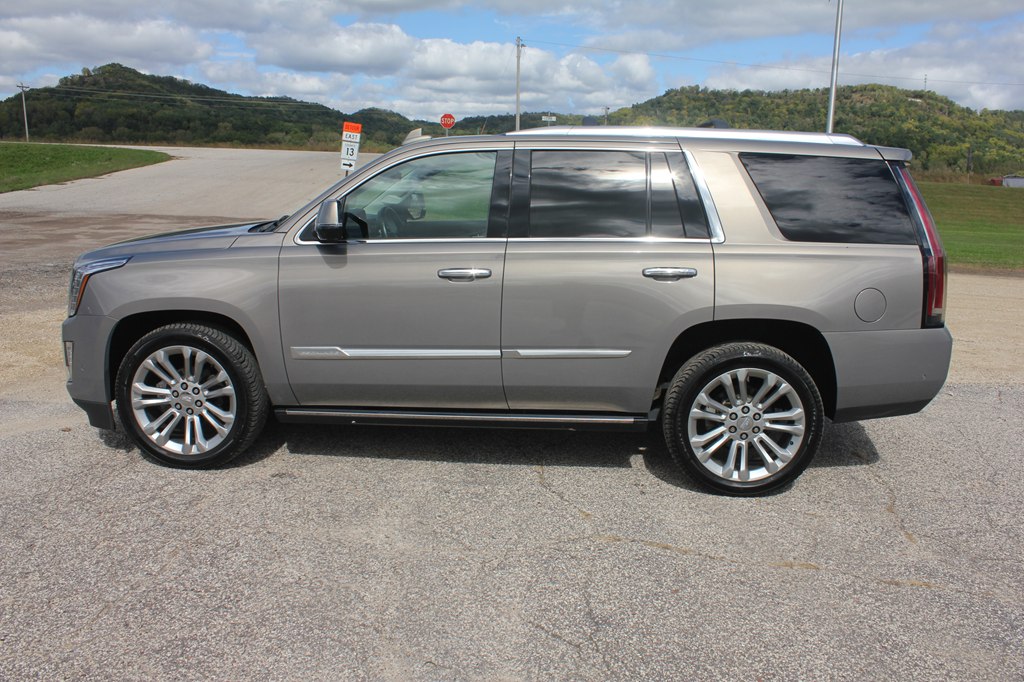Photo 8 of this CADILLAC ESCALADE