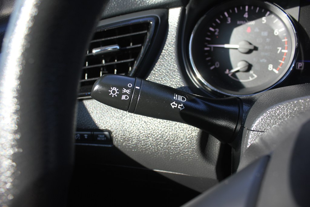 Photo 14 of this NISSAN ROGUE SPORT