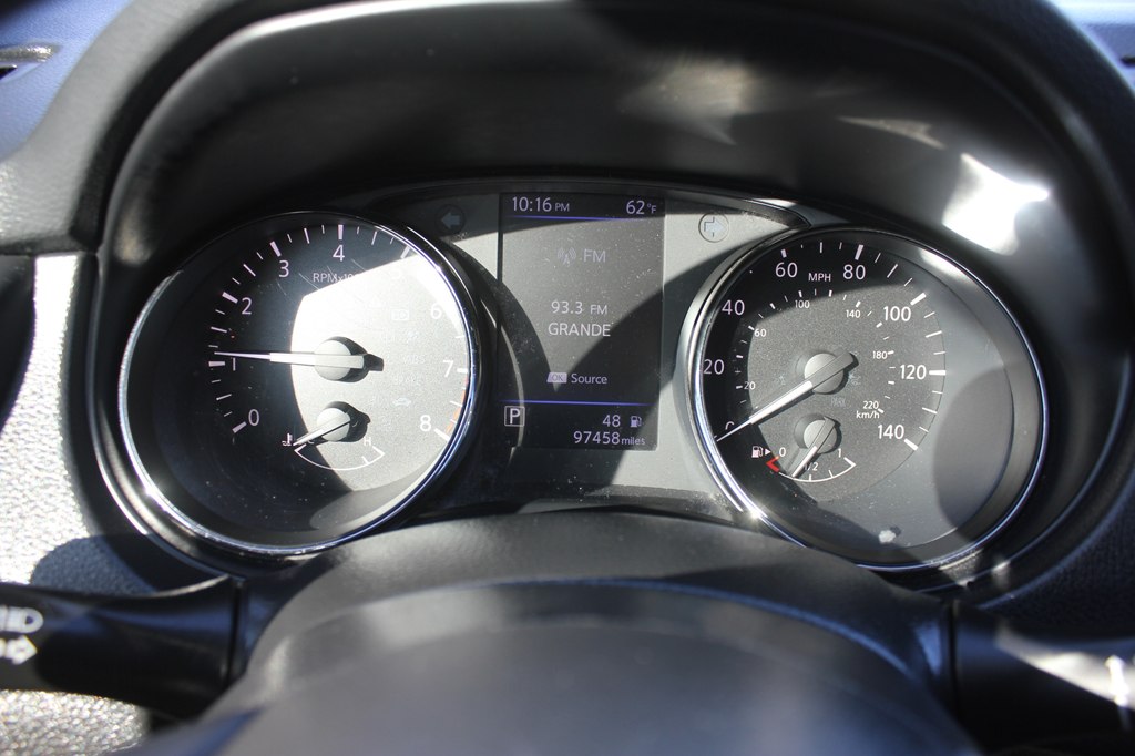 Photo 11 of this NISSAN ROGUE SPORT