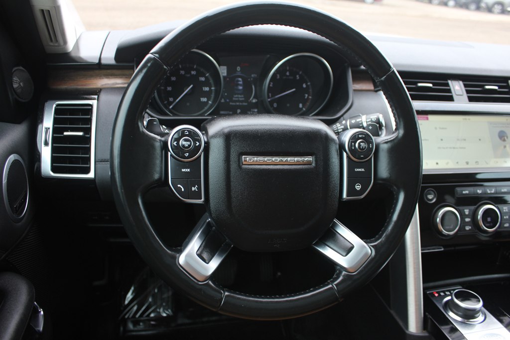 Photo 10 of this LAND ROVER DISCOVERY