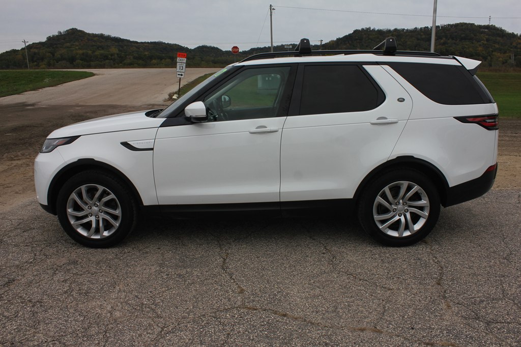 Photo 8 of this LAND ROVER DISCOVERY