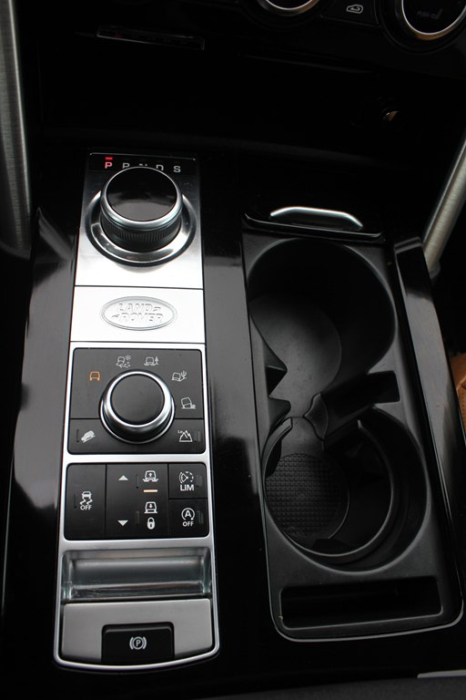 Photo 21 of this LAND ROVER DISCOVERY