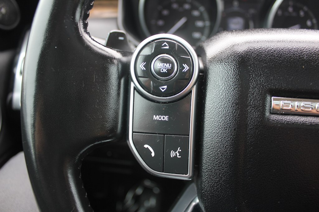 Photo 12 of this LAND ROVER DISCOVERY