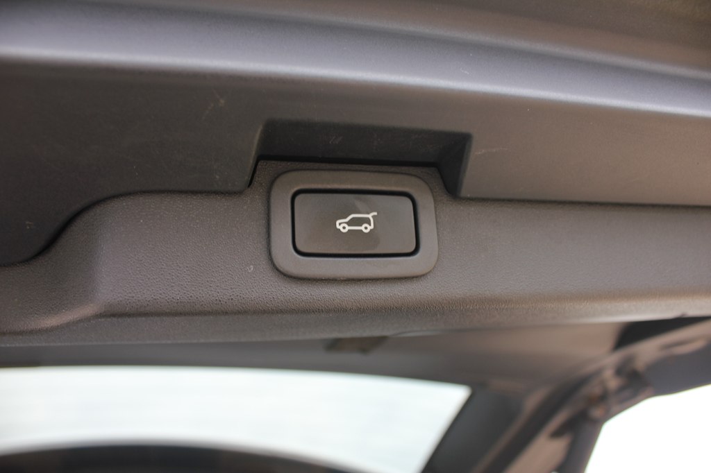 Photo 51 of this LAND ROVER DISCOVERY