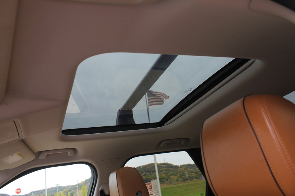 Photo 29 of this LAND ROVER DISCOVERY
