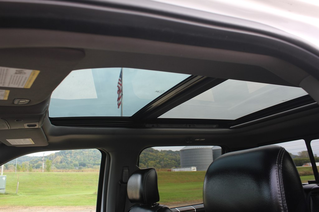 Photo 25 of this FORD F-150