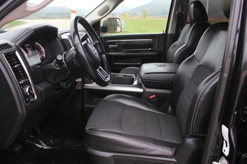 Photo 30 of this RAM RAM PICKUP 2500
