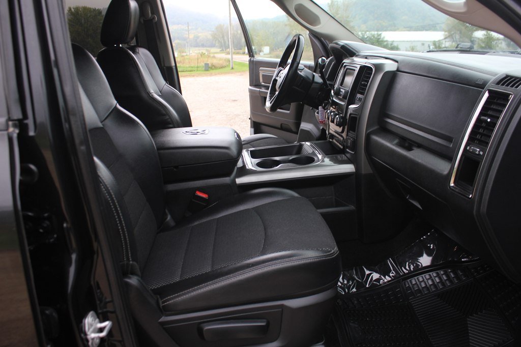 Photo 33 of this RAM RAM PICKUP 2500