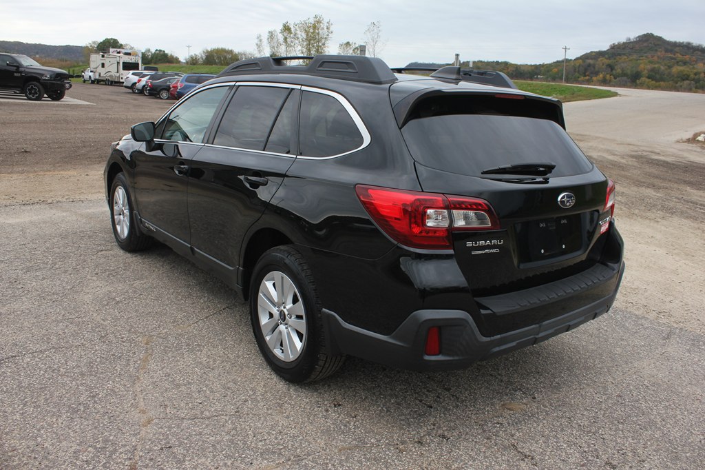 Photo 7 of this SUBARU OUTBACK