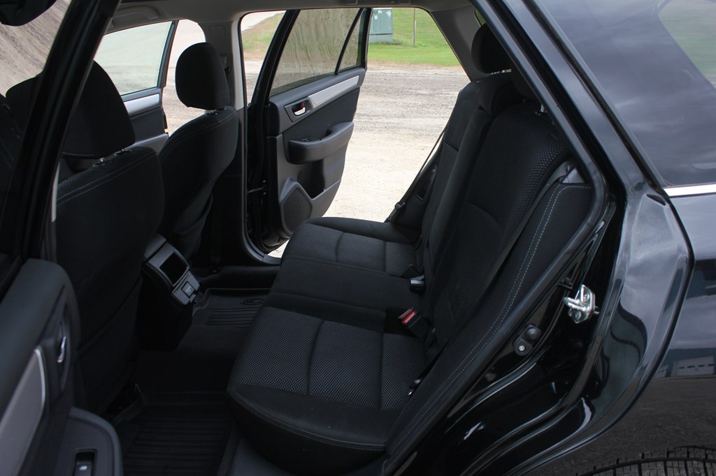 Photo 38 of this SUBARU OUTBACK