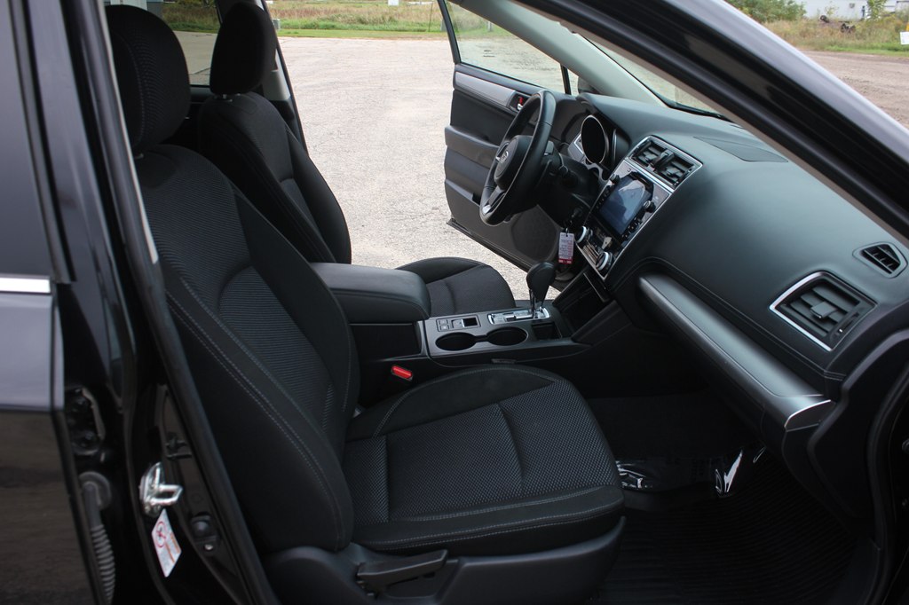 Photo 32 of this SUBARU OUTBACK
