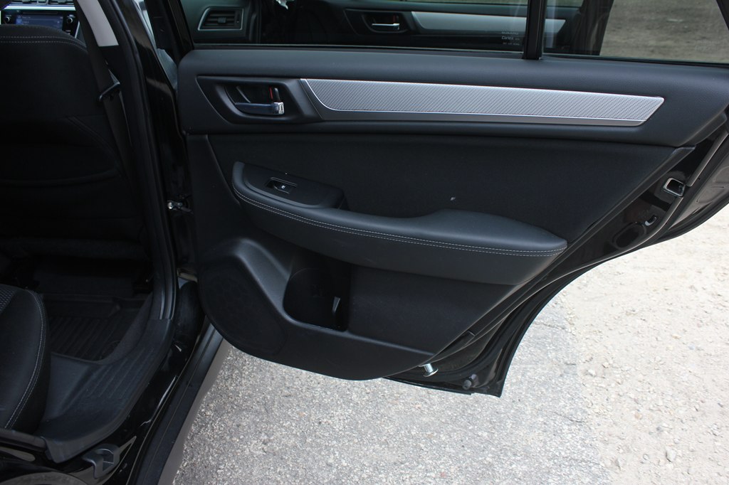 Photo 35 of this SUBARU OUTBACK