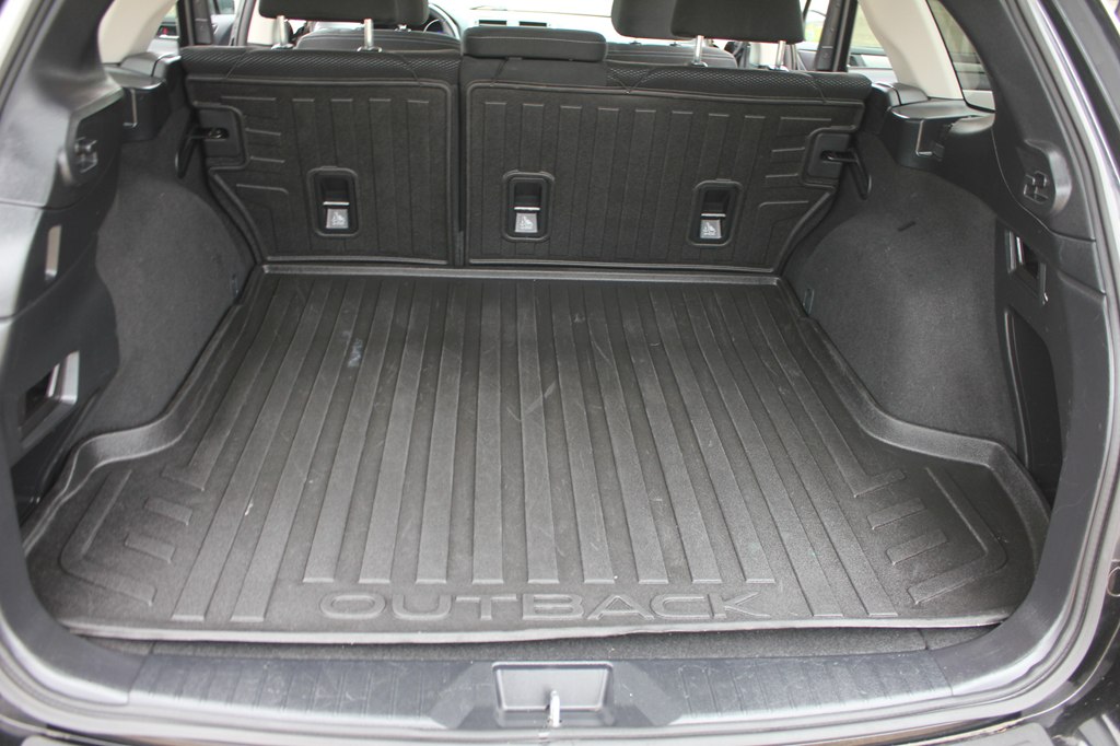 Photo 41 of this SUBARU OUTBACK