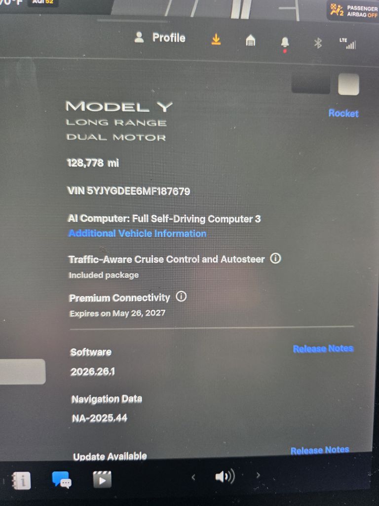 Photo 13 of this TESLA MODEL Y