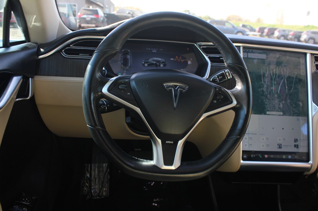 Photo 10 of this TESLA MODEL S